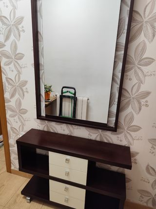Mueble recibidor con espejo y cajones