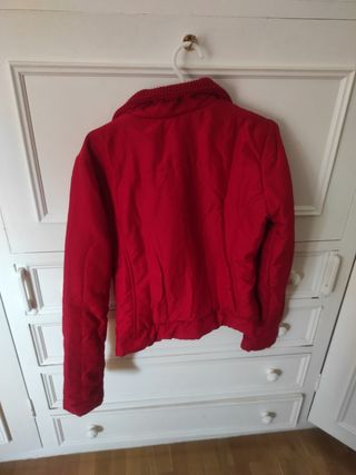 Chaqueta acolchada roja