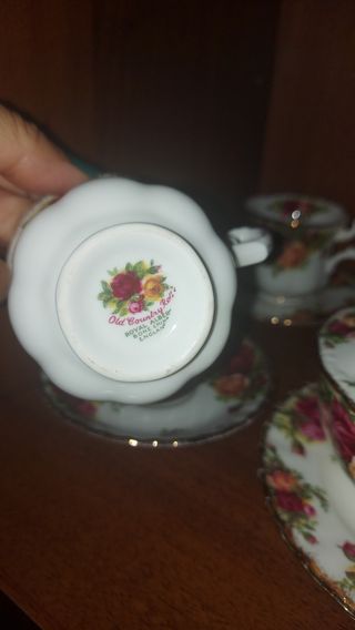 Royal Albert Set Caffè Porcellana Rose