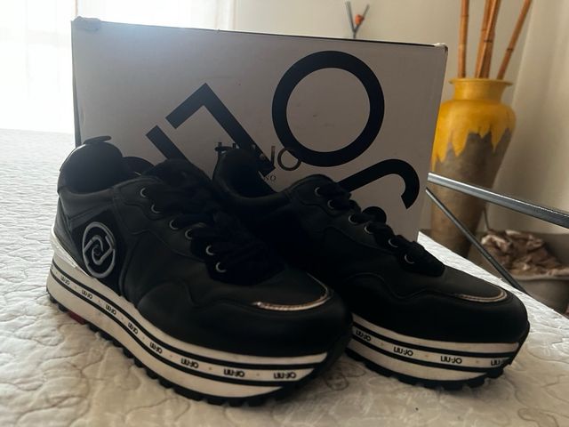 Liu Jo Sneakers Platform Nere