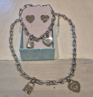 Set Collana, bracciale e orecchini