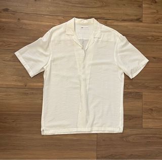 Camisa Zara Blanca Talla L
Medidas: cm
80x45