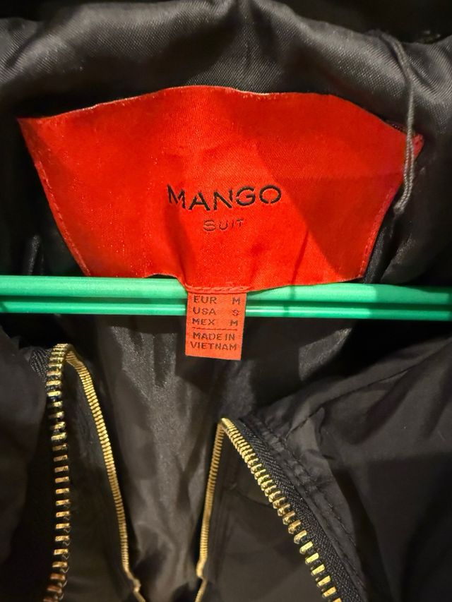 Plumas negro Mango Talla M Es pluma 100%