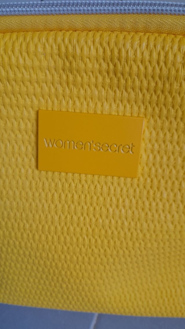 Neceser Woman Secret Amarillo