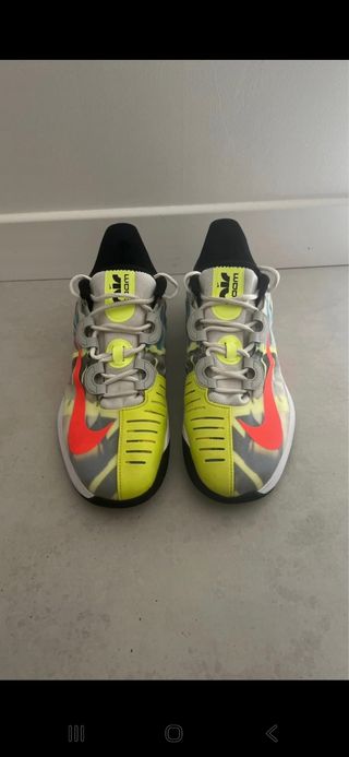 Zapatillas Nike Zoom Multicolores
Tenis y Pádel