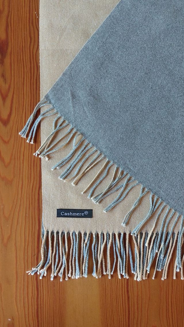 Bufanda de Cachemira. Doble lado: Gris y Amarillo.