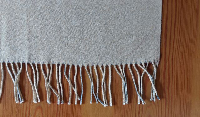 Bufanda de Cachemira. Doble lado: Gris y Amarillo.