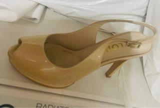 Zapatos tacón Lodi Nude Talla 36 (un solo uso)