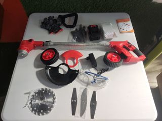 Desbrozadora de césped inalámbrica con batería