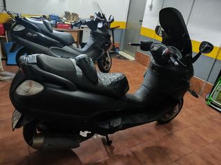 Piaggio X9 125cc Scooter
