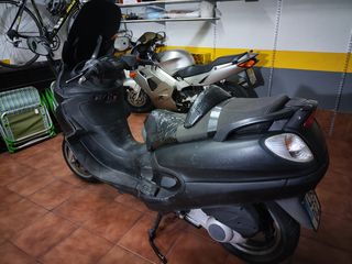 Piaggio X9 125cc Scooter