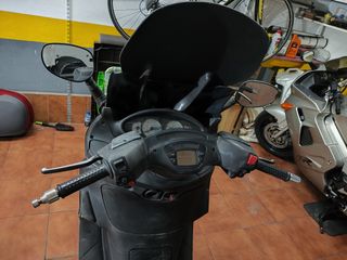 Piaggio X9 125cc Scooter