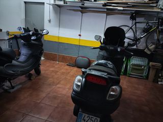 Piaggio X9 125cc Scooter