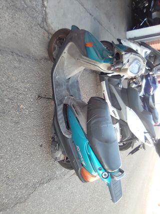 Yamaha Zignus 125cc Scooter