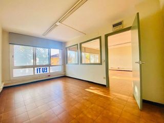 Oficina en venta en Eixample Sud – Migdia en Girona
