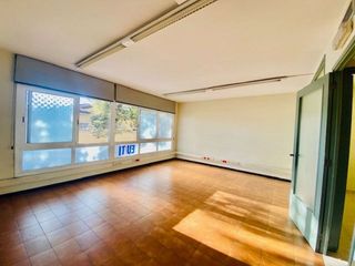 Oficina en venta en Eixample Sud – Migdia en Girona