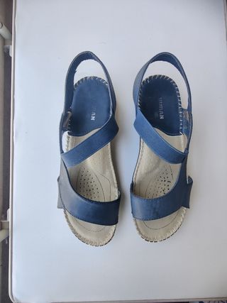 Sandalias de verano de piel