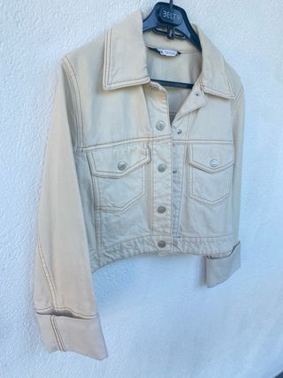 Cazadora Zara Beige Puños Anchos