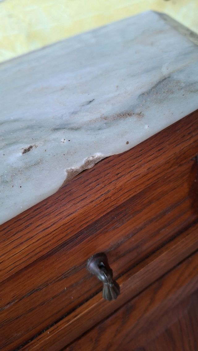 Mueble de baño con lavabo de madera