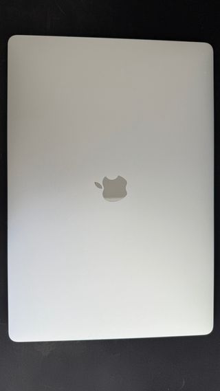 MacBook Pro 16 2019 i9 2.3GHz Plata