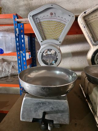 Báscula Mobba antigua