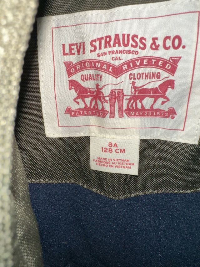 Parka Levi's 8 años con etiqueta