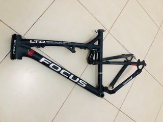 Cuadro Focus Black Raider LTD LEER 