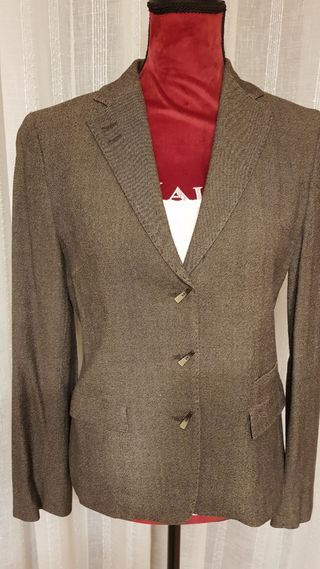 Traje Roberto Verino entallado gris