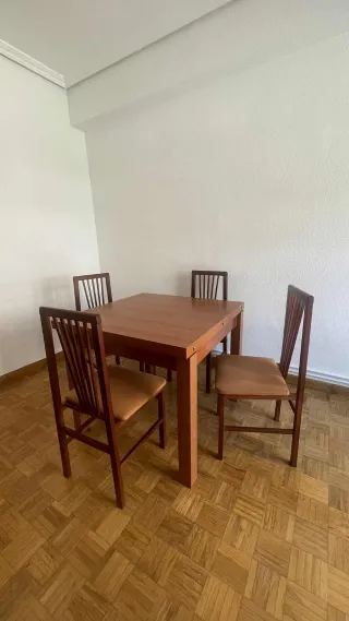 Mesa Comedor Madera Extensible + 4 Sillas