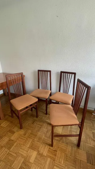 Mesa Comedor Madera Extensible + 4 Sillas