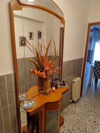 Mueble de entrada madera y cristal