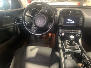 Jaguar XE 2017