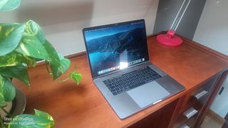 MacBook Pro 15 i7 16GB RAM