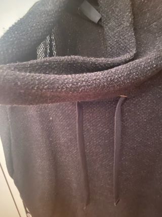 Maglione nero con inseeti in citone