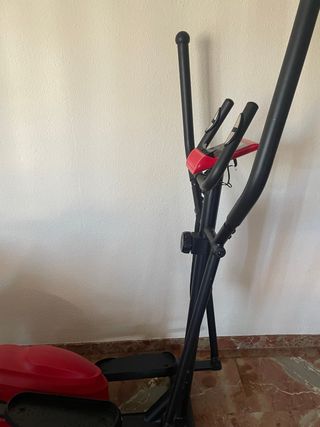 Bicicleta Elíptica Roja y Negra