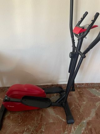 Bicicleta Elíptica Roja y Negra