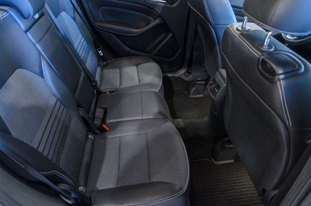 Mercedes-Benz Clase B 200d 7G-DCT