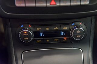 Mercedes-Benz Clase B 200d 7G-DCT
