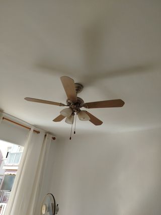 Lámpara de techo madera y metal