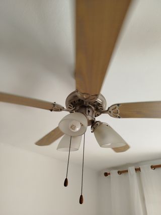 Lámpara de techo madera y metal