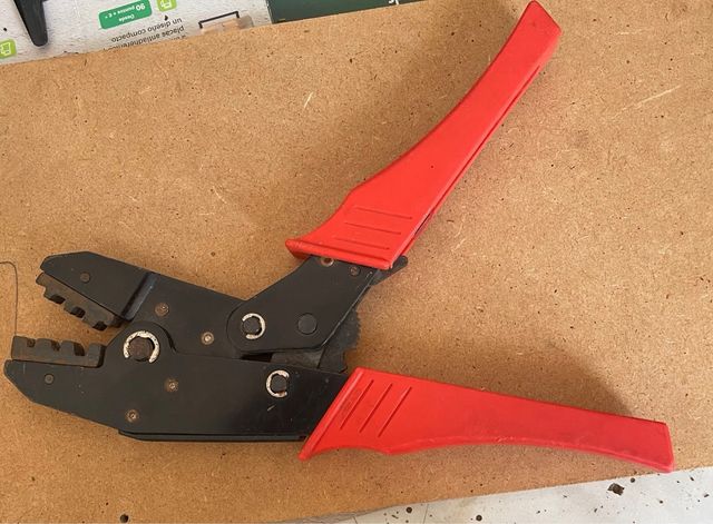 Alicates para terminales Faston