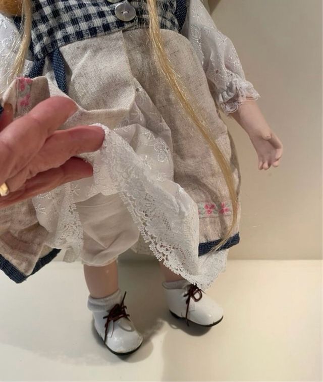 Bambola vintage da collezione