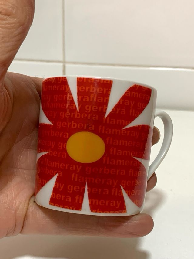 Tacita de café de porcelana