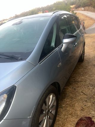 Opel Zafira Tourer 2014
