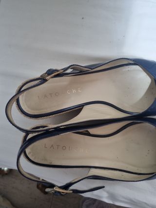 Zapatos de cuña azul