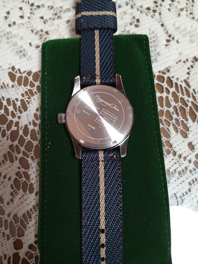 Reloj Escapement Time con correa azul