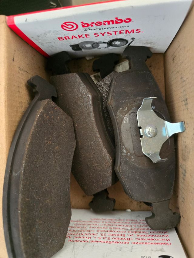 Pastillas de freno Brembo P 24 019