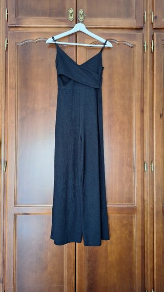 Mono negro tirantes