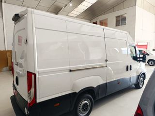 IVECO DAILY 10/2022 2.3 160CV 85.000KM
