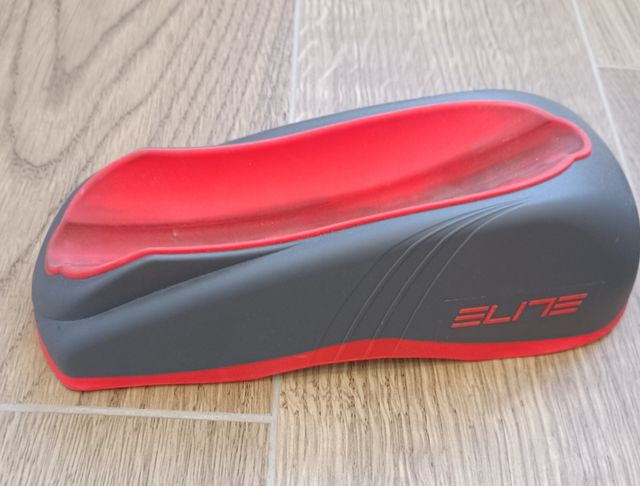 RODILLO ELITE Y SOPORTE RUEDA